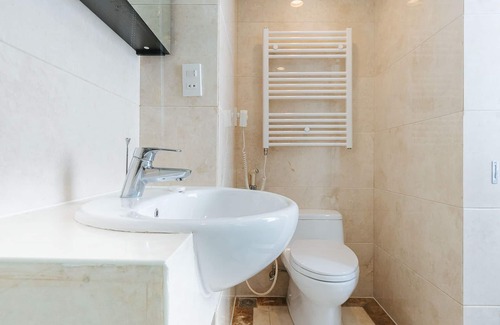 Old Quarter Apartamento | Viet HOME - 1 minute to Hoan Kiem Lake, Old Quarter