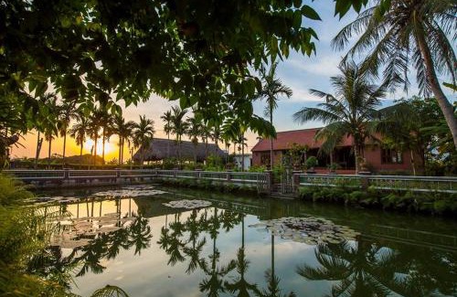 Đong Trieu Casa | Viet House Yen Duc Village