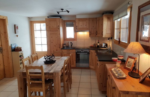 Grimentz Apartamento | Vieux Chalet B3 - A lovely 2 bedroom apartment in the village of Grimentz