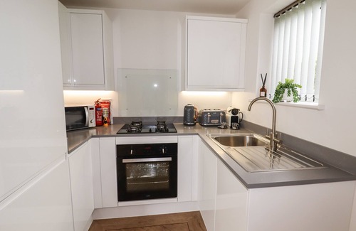 Blackburn Cabaña | VIEW@LANGHO, pet friendly, with a garden in Langho, Lancashire