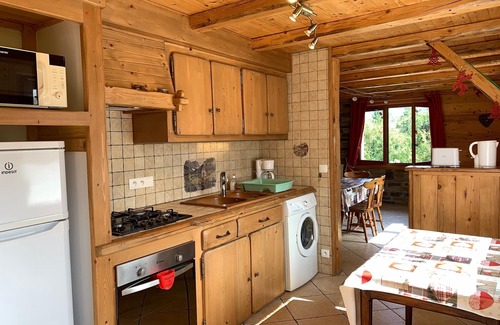 Cordon Apartamento | Vista panorámica frente a la cadena del Mont Blanc planta baja con terraza privada