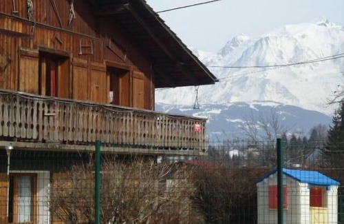 Cordon Apartamento | Vista panorámica frente a la cadena del Mont Blanc planta baja con terraza privada