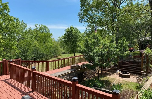 Cleveland Casa | View of the Mountains at Paradise Lost w a Massive Deck near Wineries & Helen Ga