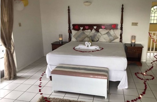 Ocho Rios Cama Y Desayuno | Vista del Ocean Resort - Kingsize Bed 2