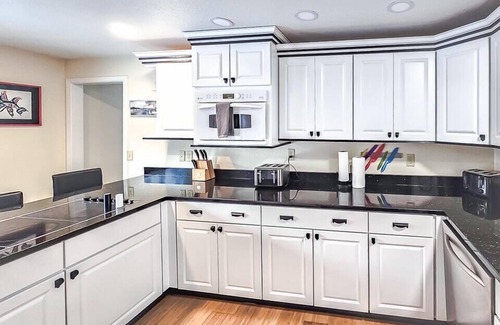 Fairbanks Casa | View Seekers Refuge S