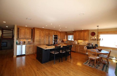 Redlands Casa | Views and Privacy & on the Tour of Moon Bike Loop!