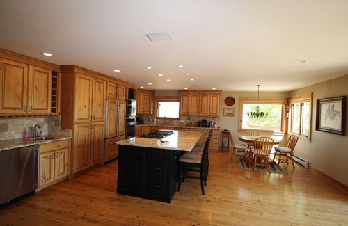 Redlands Casa | Views and Privacy & on the Tour of Moon Bike Loop!