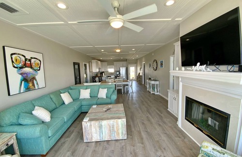 Morgantown Casa | Views! - Dogs OK - Pools/Tennis/Pickleball