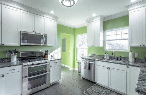Northside Casa | Views/Downtown/Extremely nice neighborhood