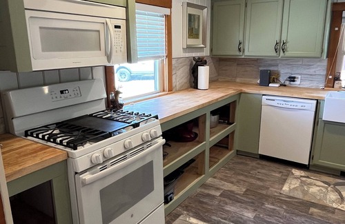 Island Park Cabina | Views for days! Plenty of room for all your vehicles and trailers.