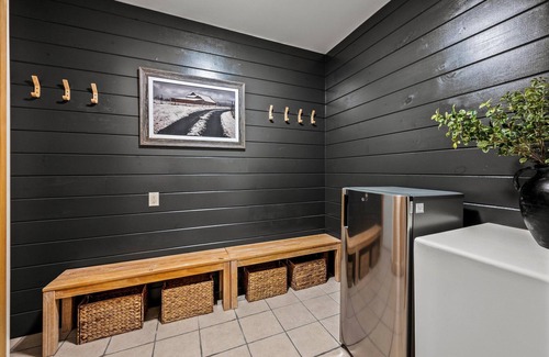 Maggie Valley Casa | Mtn Views, Sauna, HotTub, GameRm, Firepit, Theatre, 5500 sqft, luxeCabin Slps 23