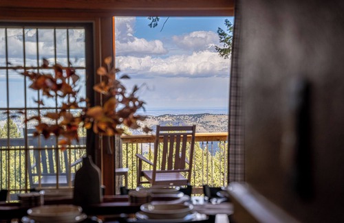Evergreen Casa | Views, Hot Tub, Skee-ball, Pool Table, Disc-golf, Trail Access on Property!