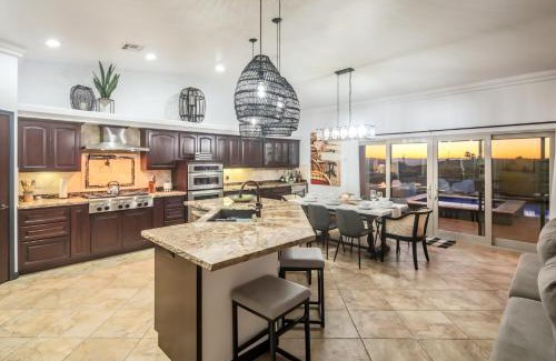 Lake Havasu City Casa | VIEWS! Luxury Lake Home W/Pool, Spa & Fire Pit!