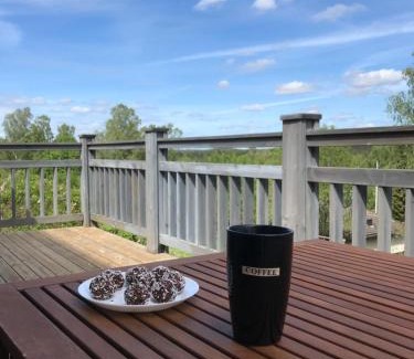 Hestra Casa | Views of Isaberg and fitting two families!
