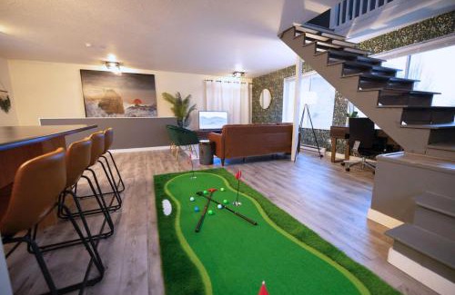 Draper Casa | Views of Lone Peak and mini golf