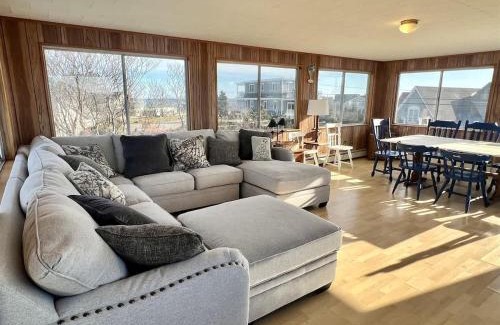 York Beach Casa | Views of The Atlantic Ocean and Nubble Lighthouse 4 Bedroom Family Home