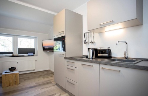 Neuastenberg Apartamento | Views of the beautiful mountains of Sauerland from this practical apartment