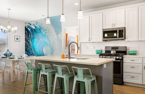 Hurricane Casa | Views of Zion Park - Backyard Heated Pool - Hot Tub - Firepit - Close to Zion