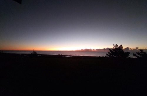 Greymouth Casa | Views over Tasman, New luxury boutique studio overlooking the Tasman Sea
