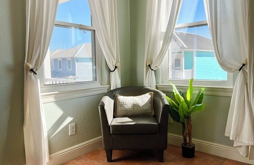 Morgantown Casa | August Discounted! Views, Pools, Tennis & Pickleball