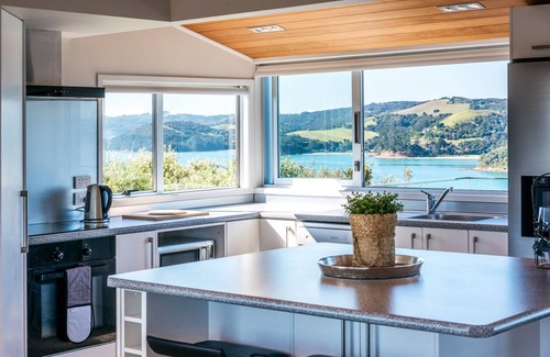Surfdale Casa | Views views and more views.