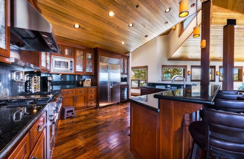 Tahoe Village Casa | Impresionantes vistas al lago !! Cerrado de lujo para vacaciones, retiros y bodas