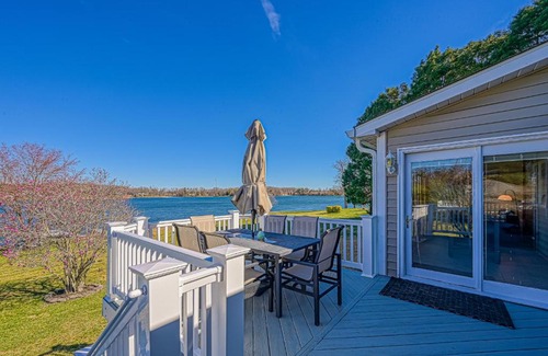 Sandy Point Casa | Viewtopia