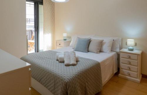 Vigo Apartamento | Vigo Centro 3HAB Parking incluido & WiFi 5PAX ツ by Rias Baixas Rentals