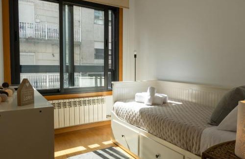 Vigo Apartamento | Vigo Centro 3HAB Parking incluido & WiFi 5PAX ツ by Rias Baixas Rentals