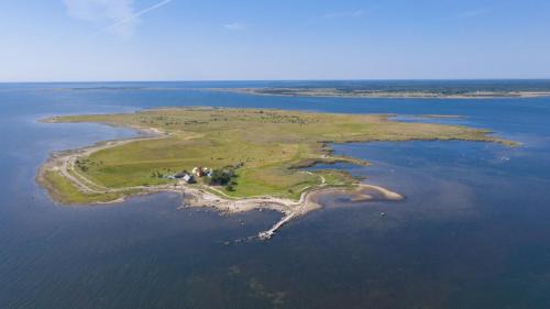 Viirelaid Cabina | Viirelaiu Majakavahi Puhkekompleks