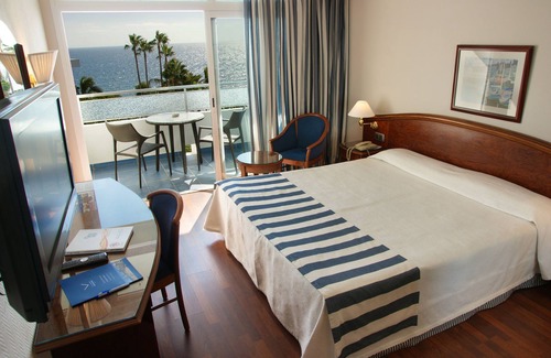 Los Pocillos Hotel | VIK Hotel San Antonio