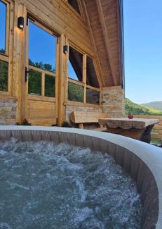 Montenegro Casa | Vikendica GORSKI VUK Jelovica