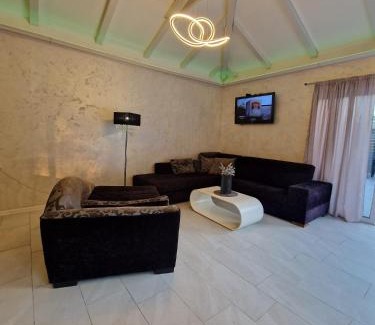 Laktasi Casa | Vikendica Konstantin Slatina-Banja Luka