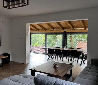 Laktasi Casa | Vikendica Radoš