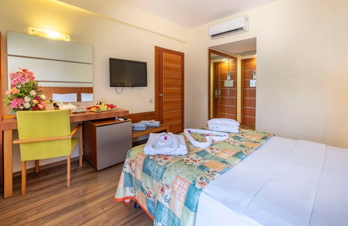 Kiris Hotel | Viking Park Hotel