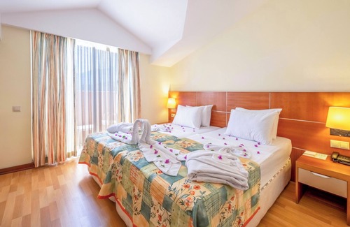 Kiris Hotel | Viking Park Hotel