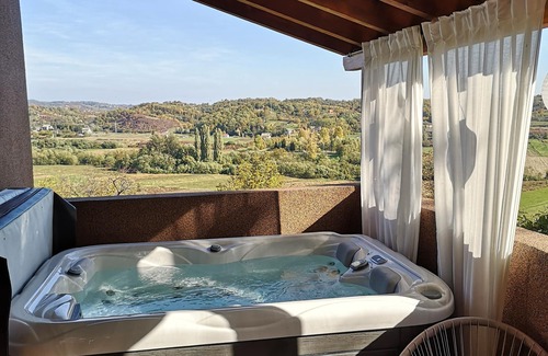 Kraljevec Sesvetski Casa | Viksa with Hot Tub