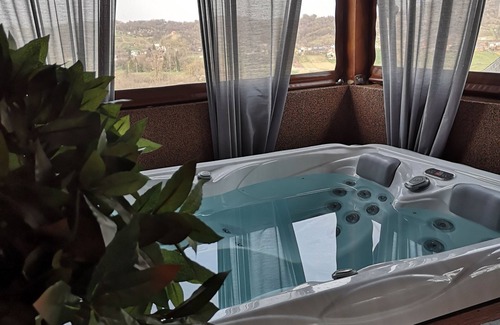 Kraljevec Sesvetski Casa | Viksa with Hot Tub