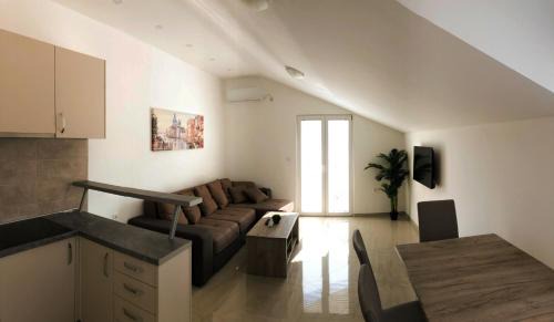 Topla Apartamento | Viktor