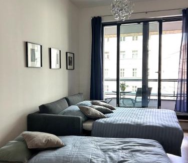 Zizkov Apartamento | Viktoria Suite with garage & balcony