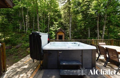 Petite-Riviere-Saint-Francois Chalet De Esquí | Villa Alpine - Alpin en Foret avec Spa