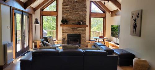 Petite-Riviere-Saint-Francois Chalet De Esquí | Villa Alpine - Alpin en Foret avec Spa