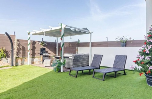 Las Palmas de Gran Canaria Villa | VILLA SAMPEREZ Planta BAJA: + Piscina + Jardín + Barbacoa + 2 Dormitorios + 6Pax