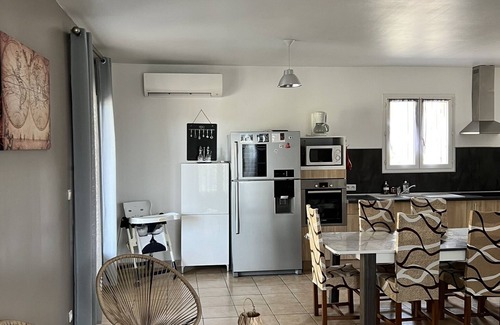 Saint-Michel-l'Observatoire Villa | Villa Les Oliviers, en el campo cerca del pueblo.