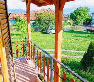Hateg Casa | Vila Ţara Haţegului