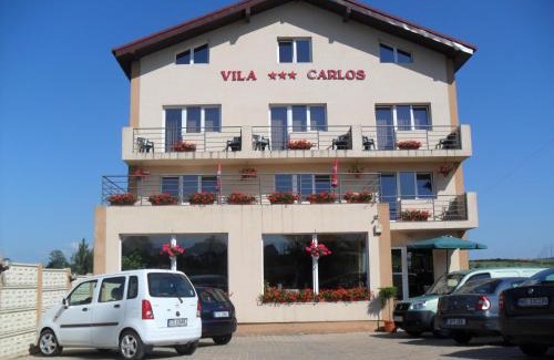 Sanmartin Casa | Vila Carlos