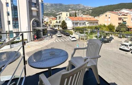 Maini Casa | Vila Centar