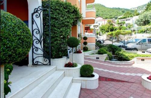 Petrovac Apartamento | Vila Koral