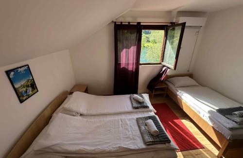 Jezero Casa | Vila kraljice Teute
