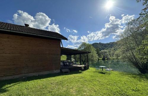 Jezero Casa | Vila kraljice Teute